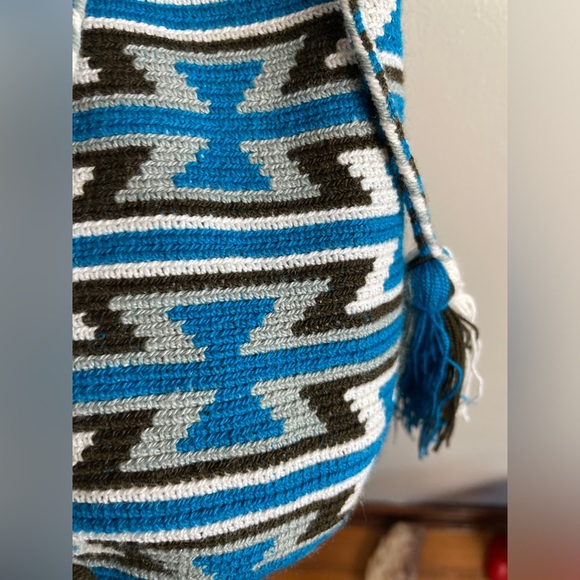Wayuu Mochila Colombian Aztec Print Blue Black Grey Tassels Crossbody Bag - Picture 6 of 7